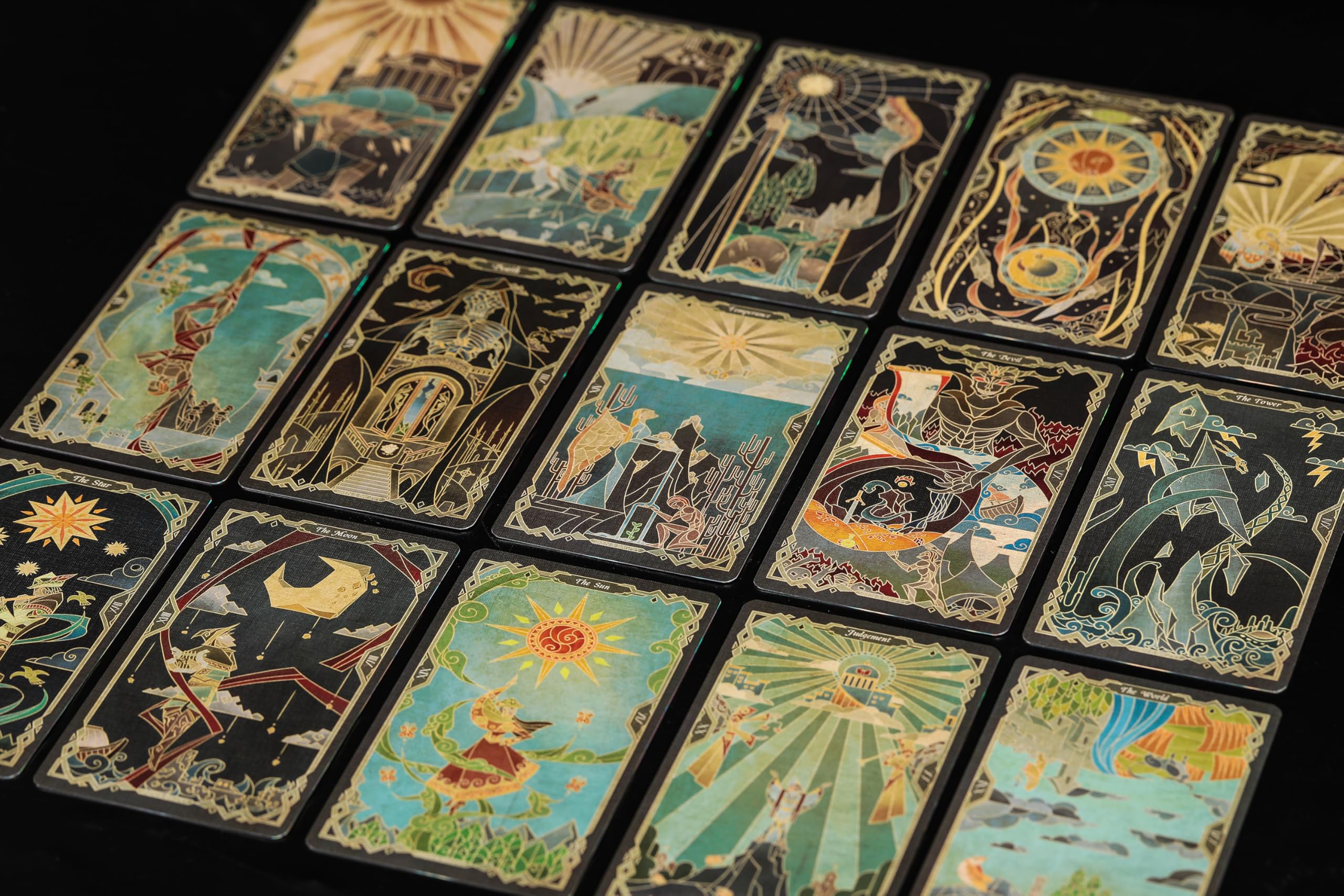 BROKEN MIRROR TAROT 正規品タロットカード 海外クリエイタ Amazon.com: Broken Mirror Tarot Fifth Edition Obsidian